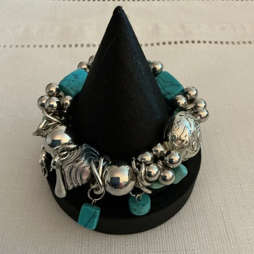 Turquoise Color (Howlite) Silver Tone Charm Stretch Bracelet